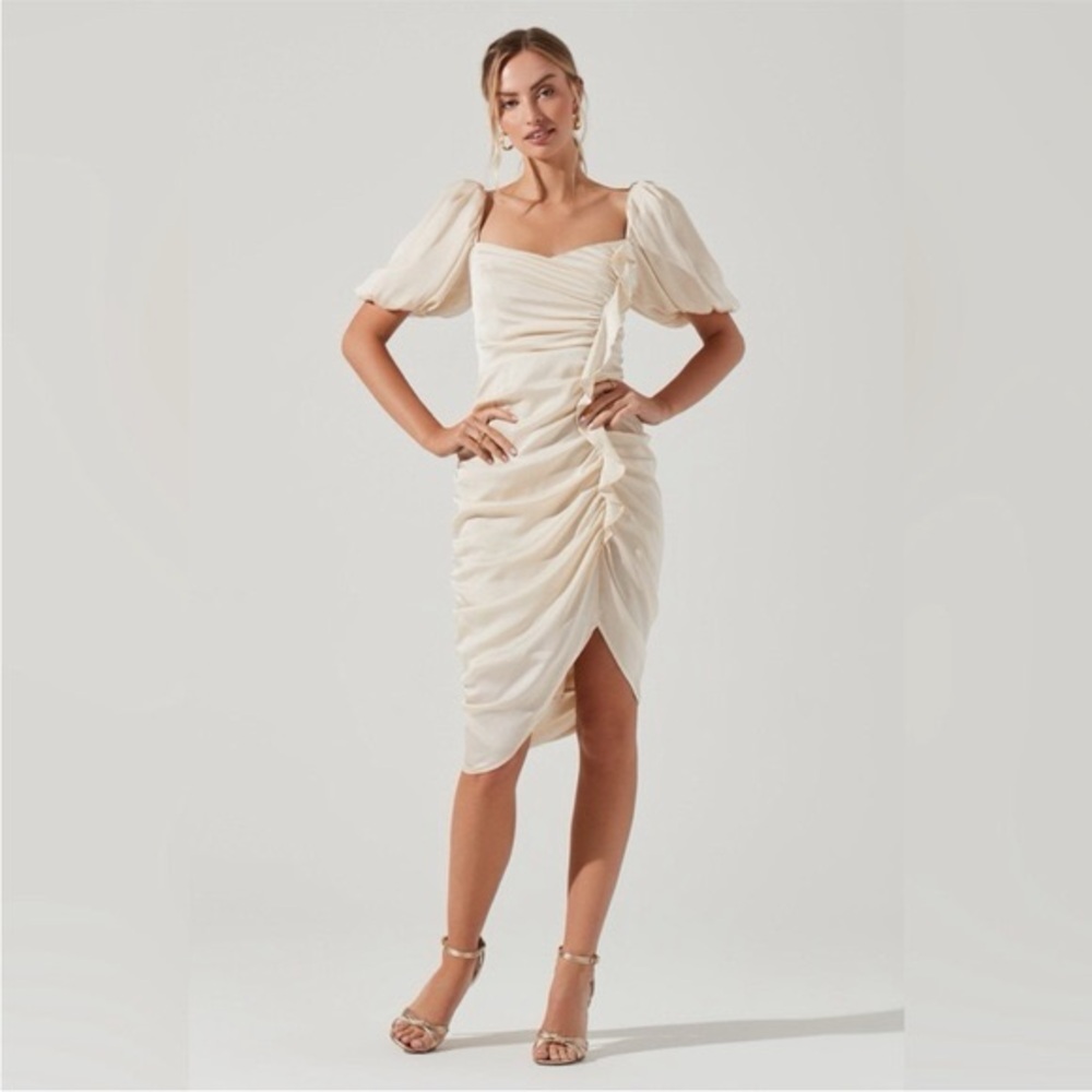 ASTR The Label Emma Ruched Ruffle Midi Dress - Picture 2 of 4